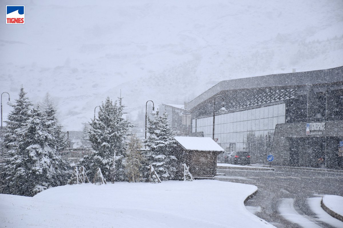 TignesOfficiel's tweet photo. 😍❄️⛷️🏂 https://t.co/HZyNJU23WK
