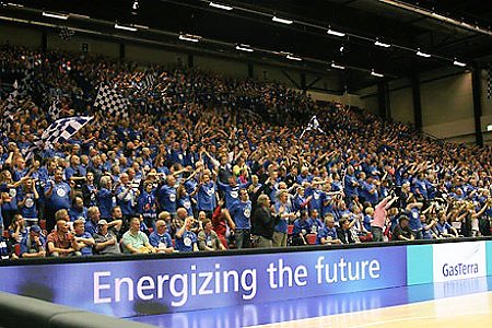 Donar_Official's tweet photo. Zondag 15:00 de topper thuis tegen Landstede Zwolle! RT dit bericht (&amp; volg ons) en maak kans op 2 vrijkaarten! Actie, spanning én sensatie! https://t.co/Ks30z9zwUY