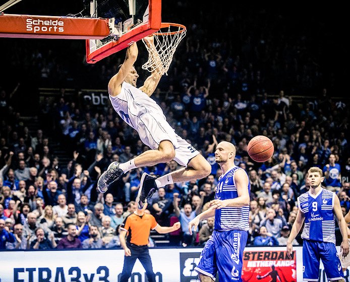 Donar_Official's tweet photo. Zondag 15:00 de topper thuis tegen Landstede Zwolle! RT dit bericht (&amp; volg ons) en maak kans op 2 vrijkaarten! Actie, spanning én sensatie! https://t.co/Ks30z9zwUY