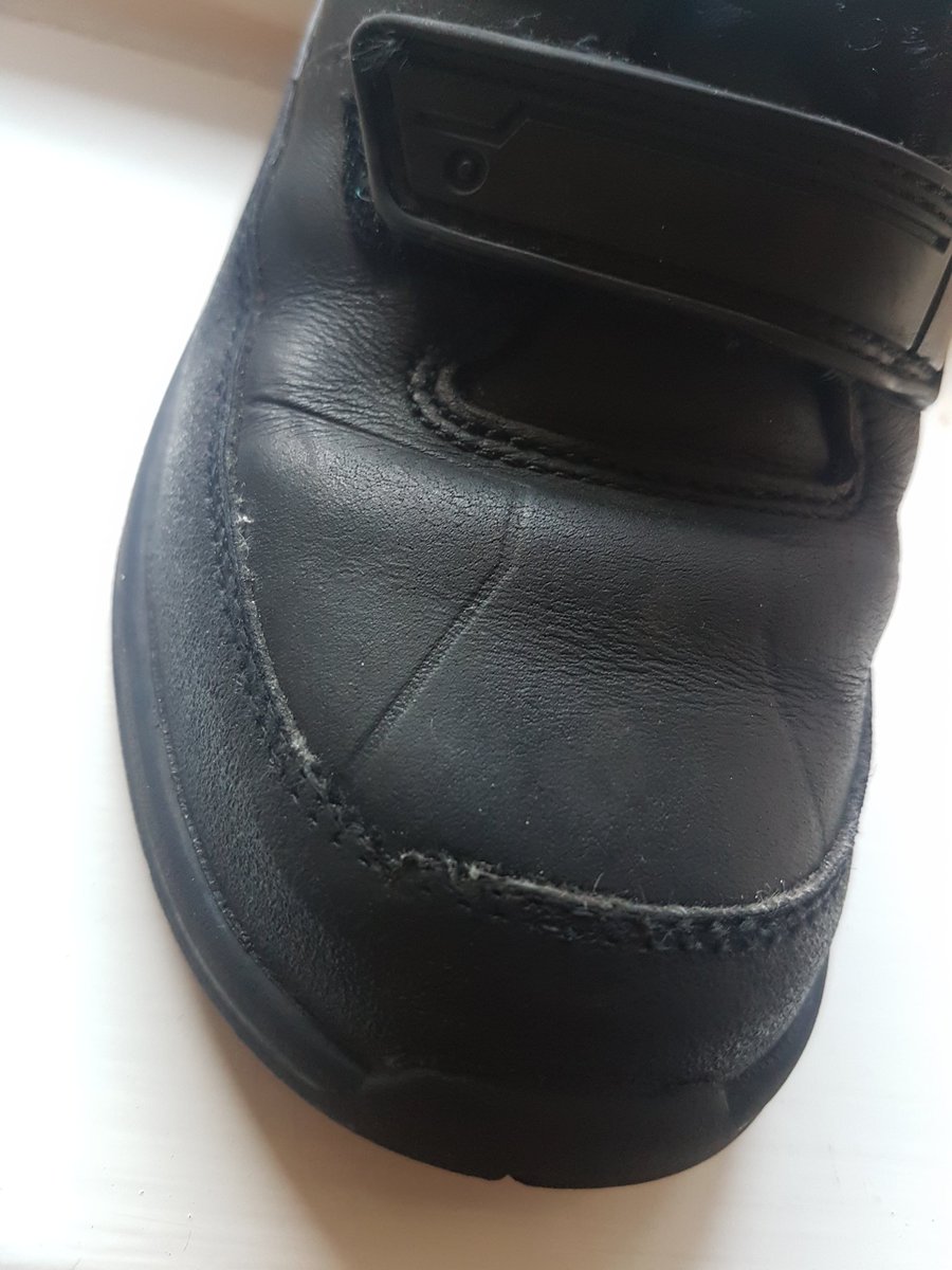 clarks shoes contact