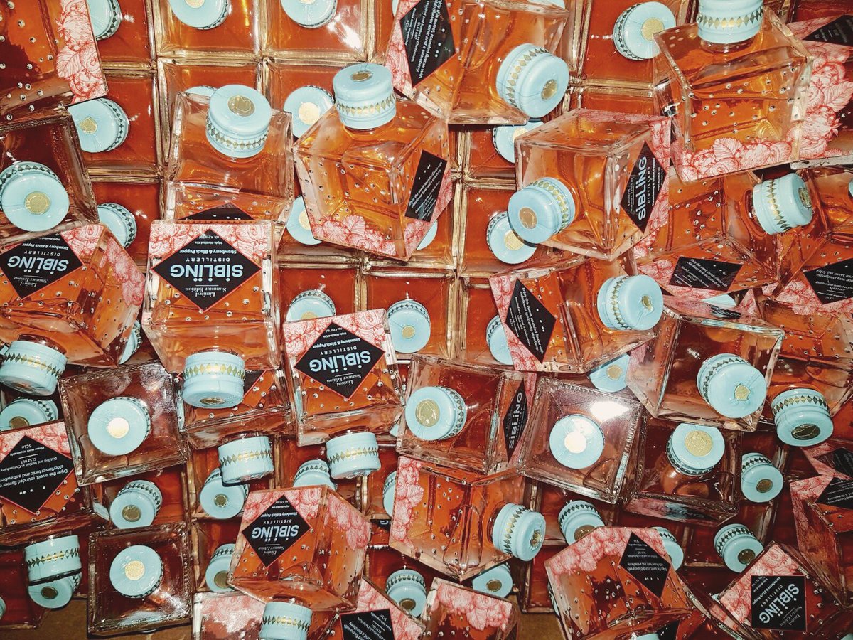 SiblingGin's tweet photo. Miniaturing like crazy this week to get The Gin Collections ready for orders. #strawberryandblackpepper #thegincollection #siblinggin https://t.co/zppK9dcz0N