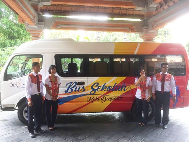 Kabar gembiraaa sebanyak 6 Bus sekolah yang melayani anak-anak sekolah di Kota Denpasar sebentar lagi akan siap dioperasikan.