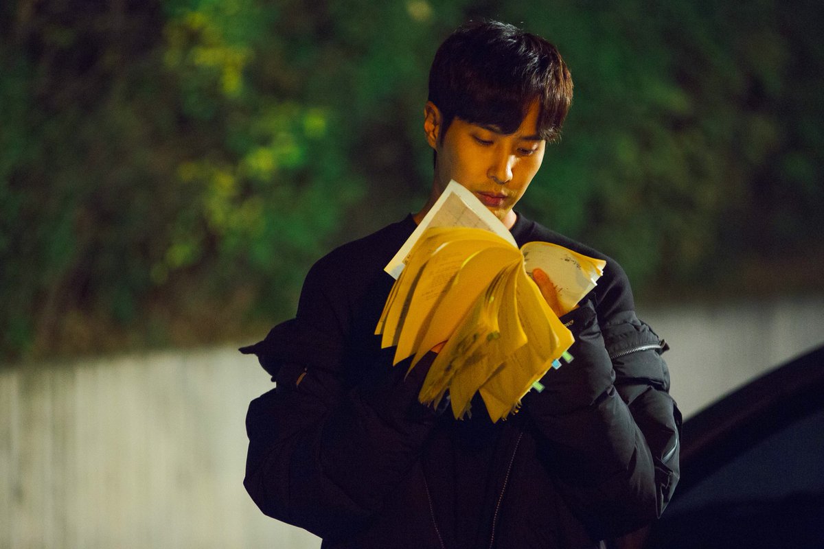 열일모드ON 대본 열공중인 지원이의 바람직한 모습👍 지원이의 더 다양한 매력을 보고 싶다면 월요일 밤 10시 MBC <20세기 소년소녀>  본.방.사.수 기억해주세요❤️❤️
#20세기소년소녀 #김지석 #공지원  #MBC #본방사수 #국민첫사랑