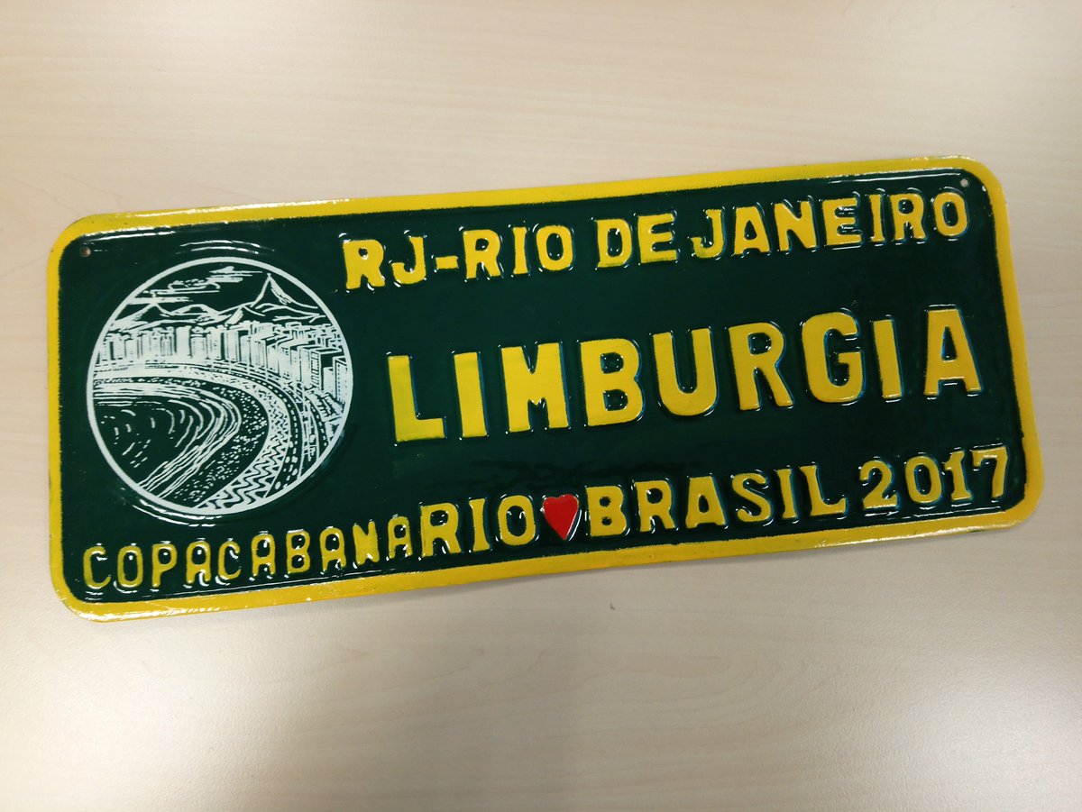 Collega's <a href="/LimburgiaDeuren/">Limburgia Deuren</a> zijn weer terug uit Brazilië. Veel gelachen met de montage van alle filmpjes! Dank voor het aandenken Lars &amp; Cas!