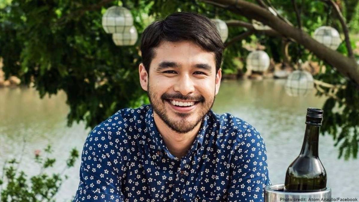 ph_popcorn's tweet photo. Do you think Atom Araullo can act? https://t.co/XOna8dZ4Wk we'll he has the face value naman #PopcornPH @atomaraullo https://t.co/GbfrEpqzM8