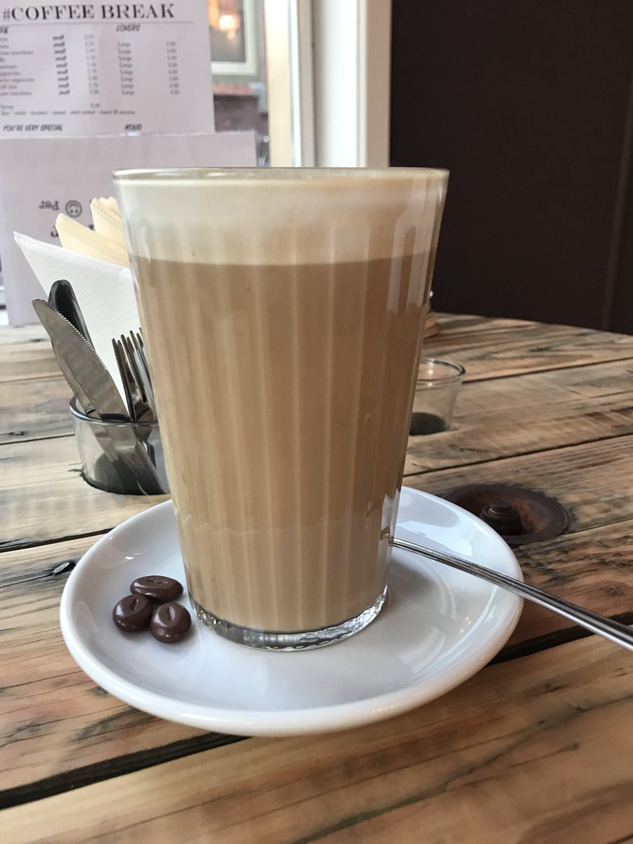 Hilary_Wynne's tweet photo. I can recommend Coffee Break for anyone in Groningen for #COM2017 who also needs a coffee the size of their head! 😍 https://t.co/7ys97t0cQo