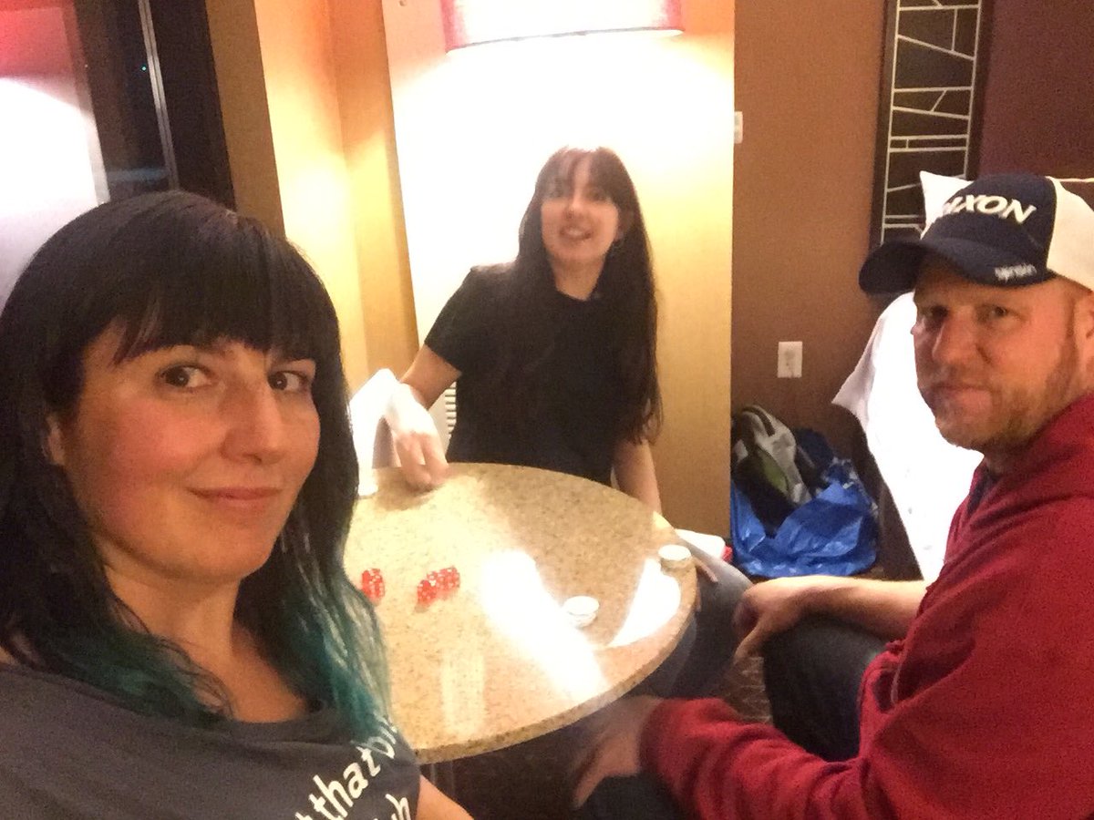 pokerlizzard's tweet photo. #teamPTB 🎲🎲 game going down. https://t.co/JkglFnHg4d