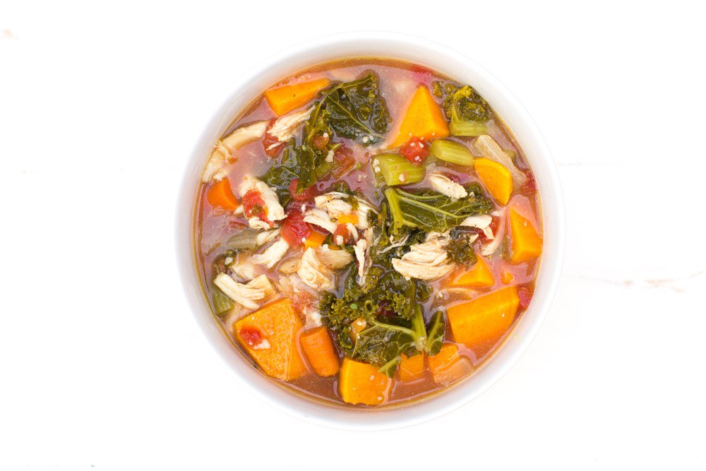 Kitchenofeatin's tweet photo. chicken bone broth soup recipe https://t.co/OOdqEBhtVJ https://t.co/HHyOY8bIlt