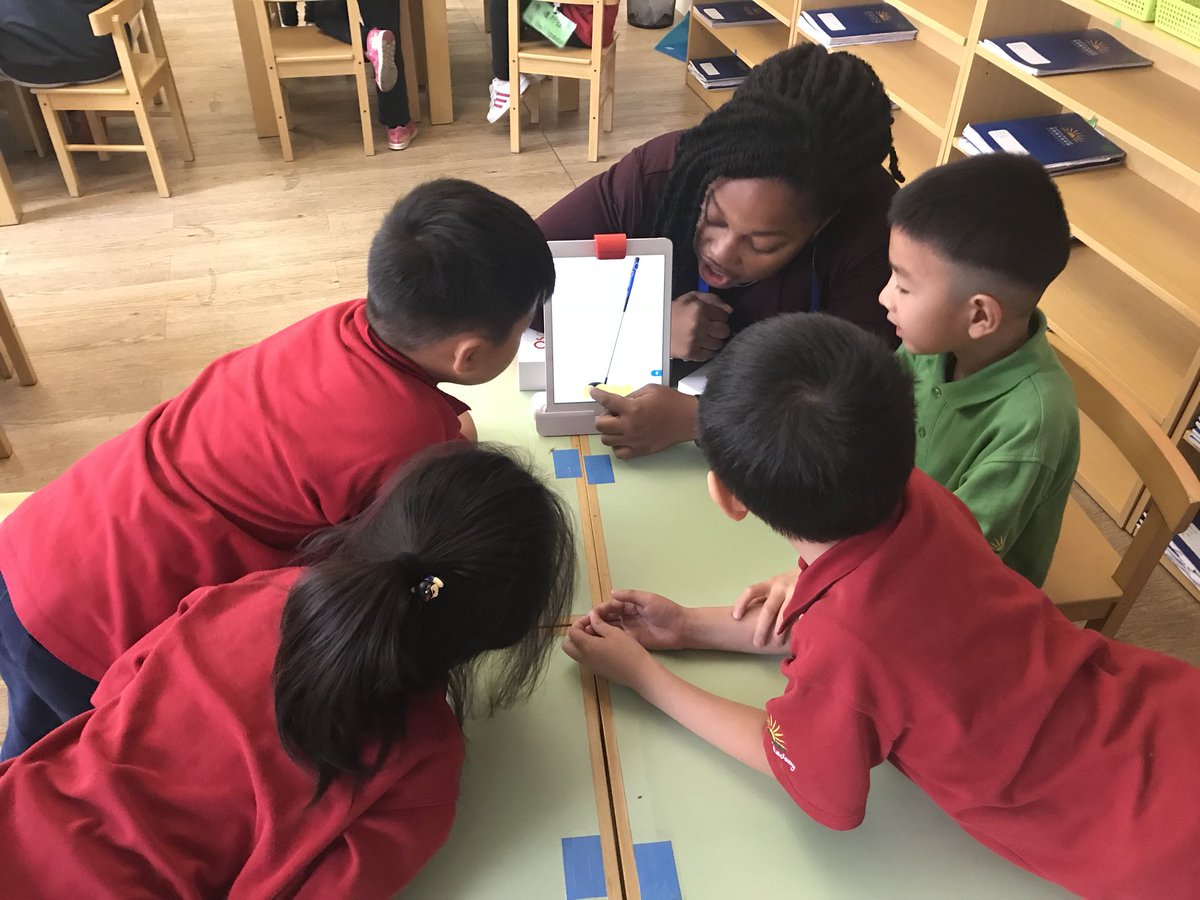 pimstar's tweet photo. Introduction to #osmo #ipads #gr1 #dsgrows https://t.co/o2FMr3pOrD