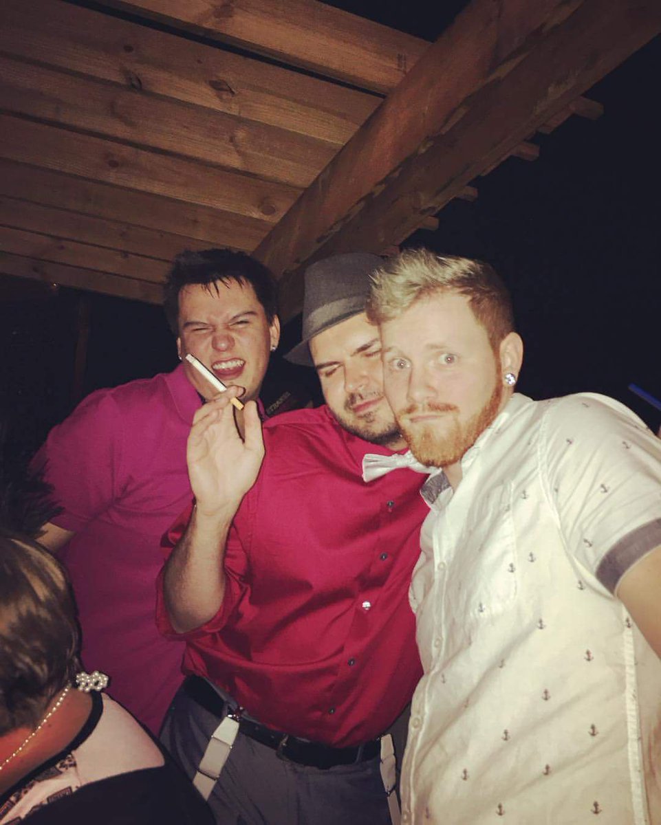 KodaWhite321's tweet photo. Had sooooo much fun at the club last night!!
#ginger #gingermen #redhead #gayclub #gaybar #mygaylife #club #bar #friends #fun #play #hang https://t.co/89ApoVrwWE