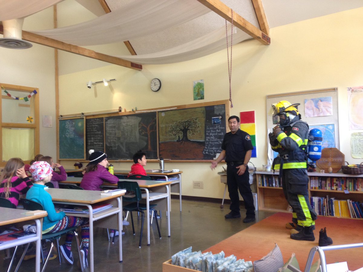 Mr_Graeme's tweet photo. Firefighters, creating our own pendants and bus safety! We've been busy!#crpsalpenglow@Mountain.edu https://t.co/T5HKCEuZEI
