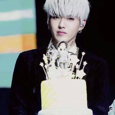 Happy Birthday Kris Wu  . I hope you\ll enjoy your day. Take care bb  