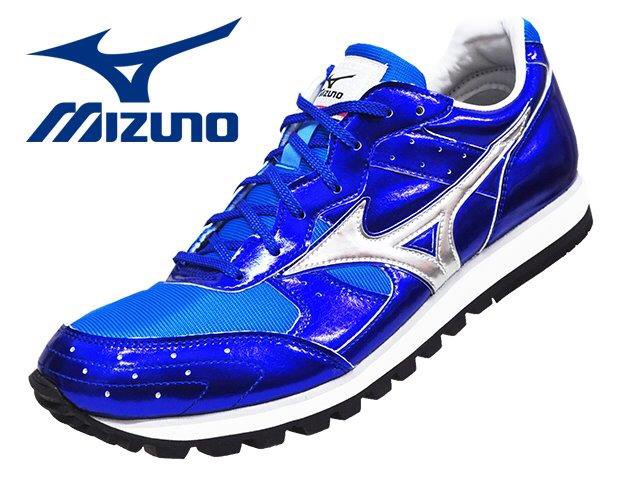 steptrack's tweet photo. ビルトトレーナーNR3
ブルーのカラーの追加生産分が12月末発売予定です‼️前回は予約で一杯になりました商品です💨
ネットでも再注文できます👍サイズは25.5センチ〜28.5センチになります‼️
ネット予約はこちらから↓
https://t.co/2bewzYp9sG https://t.co/dTS5NyOrqX