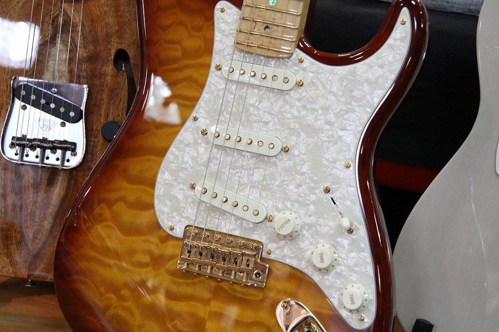 Yamano_Rockinn's tweet photo. 【3階ハイエンドギター&ベースフロア】
各ビルダーならではのデザイン。
どれもスペシャルなスペックで仕上がっております。国内入荷は極少数です。
#Fender #FoundersDesign #RI_SK3
デジマートはこちら⇒https://t.co/cibDiFz1mK https://t.co/nzNV7qen4C