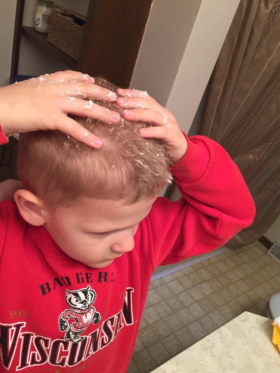 KellyJoHadfield's tweet photo. Give a 4 yo a marshmallow unattended. #iknowbetter #sticky #hehadfun https://t.co/nXufpx9KOw