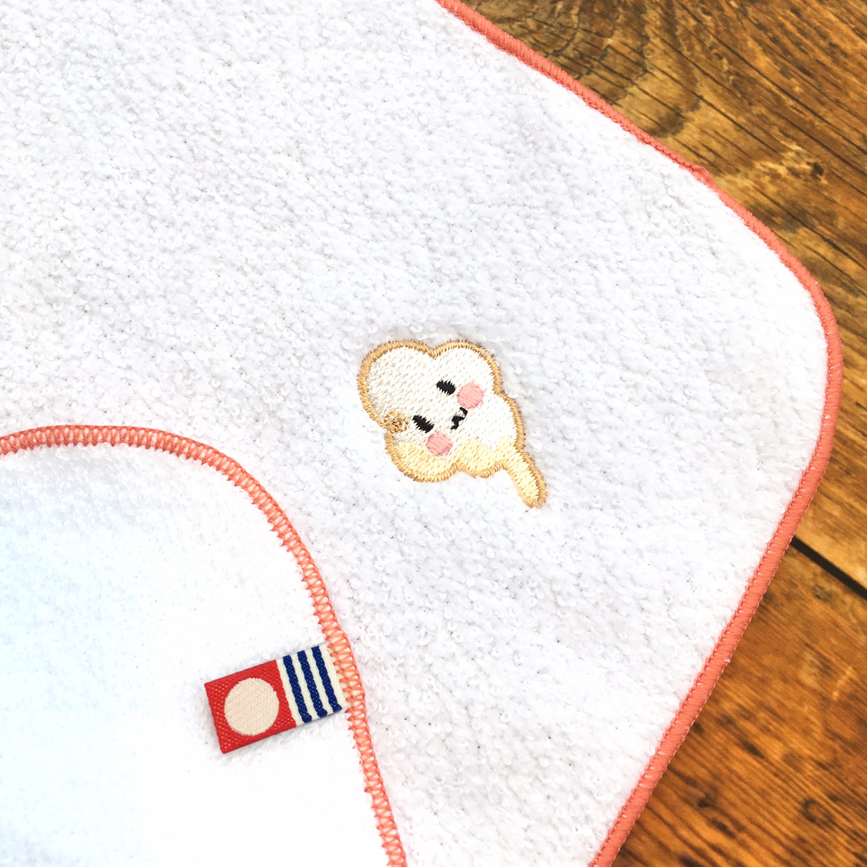 まめつぶ屋 Na Twitteru メローハンカチタオル ふわモコのシープ生地はいつまでも触っていたい肌心地 縁の刺繍糸は 和の 色から落ち着いた色合いを選びました 洗ってもヘタレにくい丈夫な今治タオル 自分用に プレゼントに ぜひご利用下さい T Co