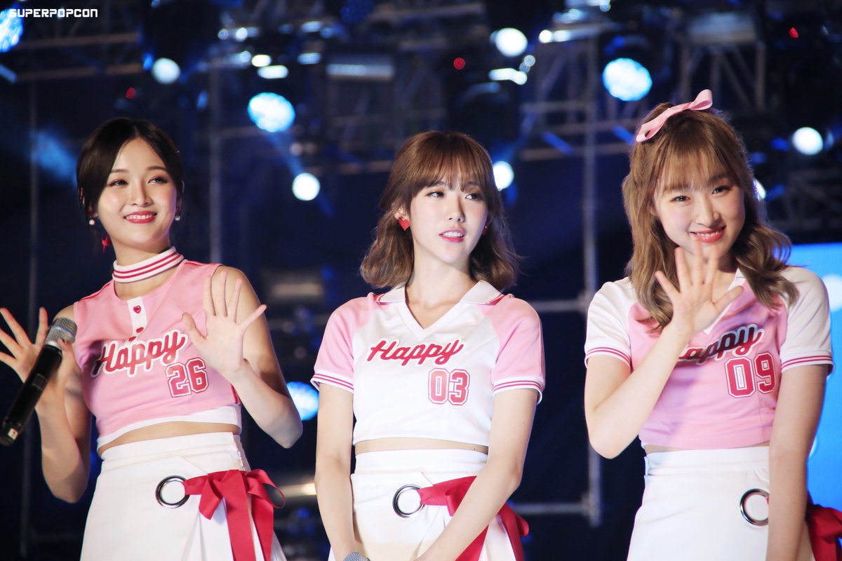 SUPER_POPCON's tweet photo. [PIC]
#우주소녀 #WJSN
진짜 미모가 너무 이쁜데 카메라에 담지못했네요..
여러분 우소하세요 👍♥️
이쁘고 귀엽고 다하는 우소하세요ㅠㅠ
더 많은 사진은 (https://t.co/J1v6uZJFI8)
#슈퍼팝콘 #SUPERPOPCON https://t.co/8YNF4N7zo0