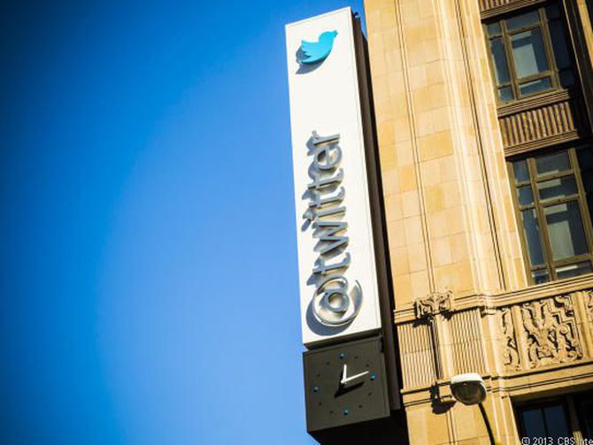 CNET's tweet photo. Twitter overhauls rules on how it handles abusive behavior https://t.co/Wu2za3AG8v https://t.co/wOMyQWLpLV