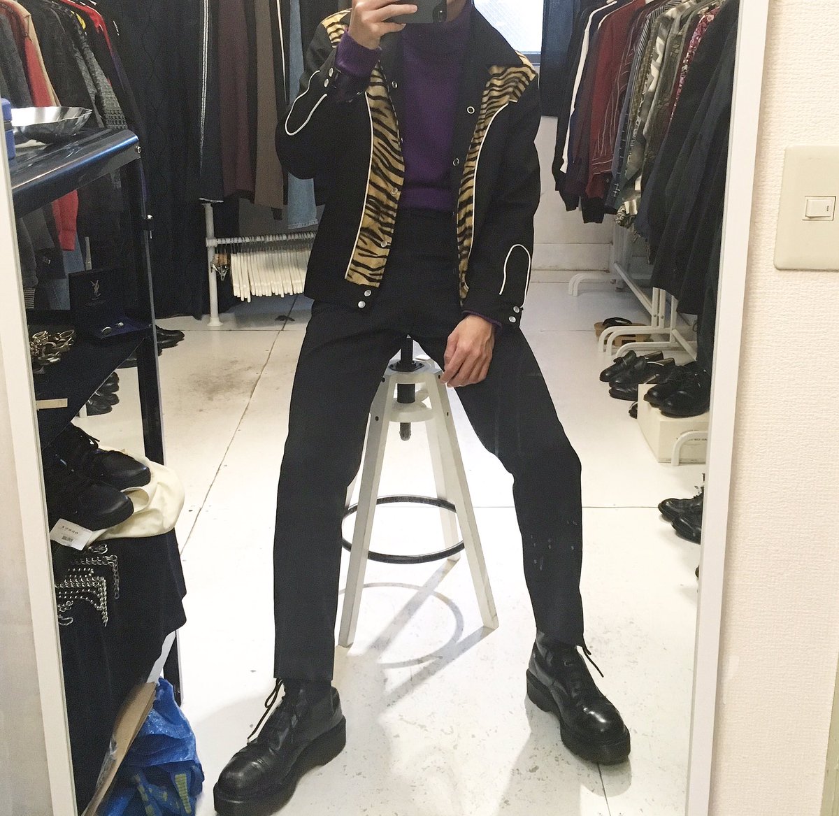 今日も出勤してます、
普段月曜のなかはるちゃんは今月20日だけいてるのでそこで会いに行ってください！