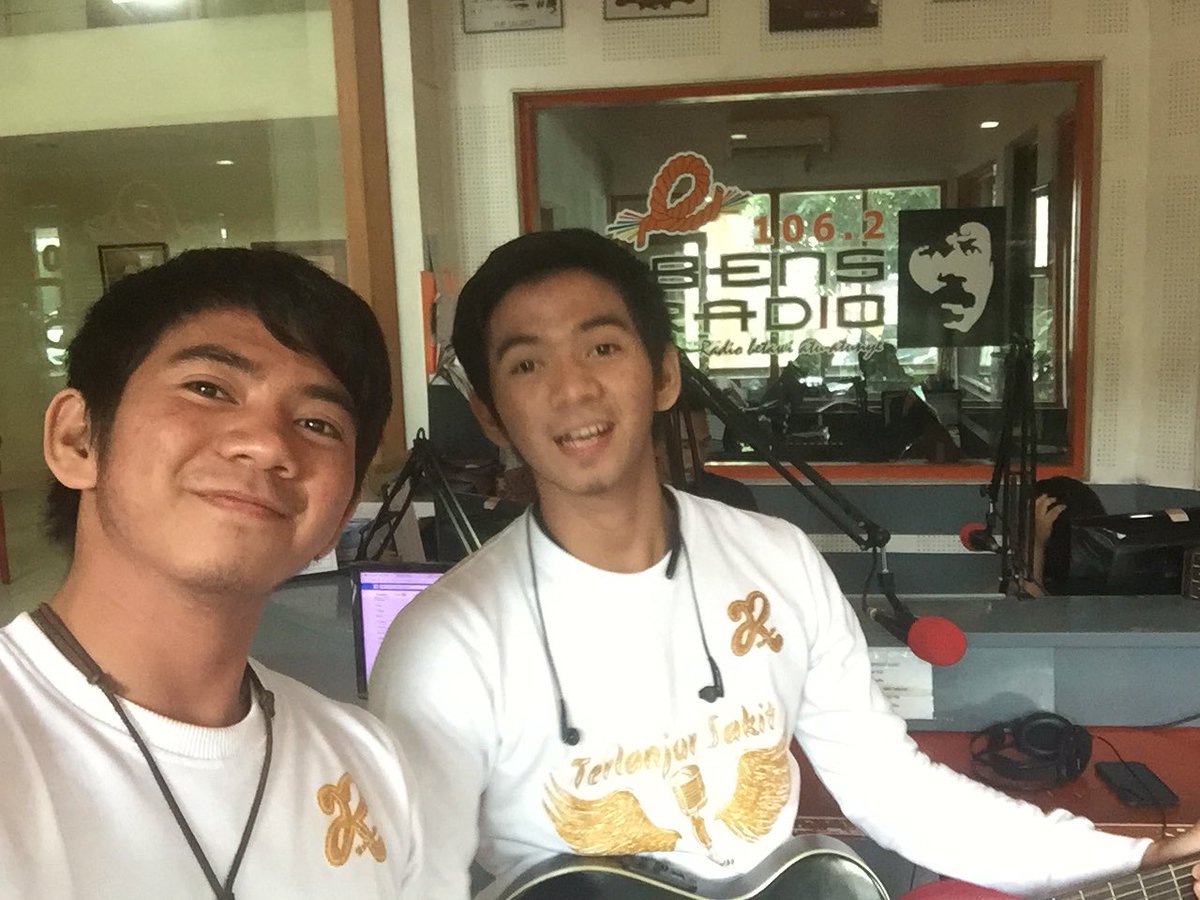 <a href="/bensradio1062fm/">BENS RADIO 106.2 FM</a> keren coy hihihi

#RizkiRidhoDiRadioPromoTS