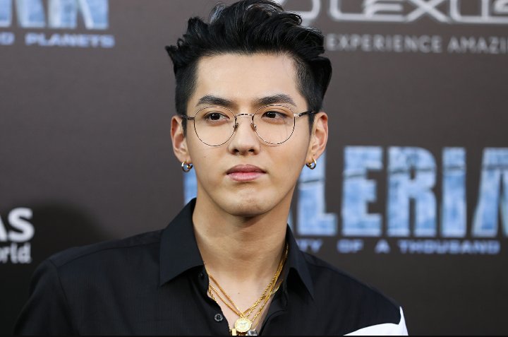 Happy Birthday to the beautiful actor Kris Wu! 