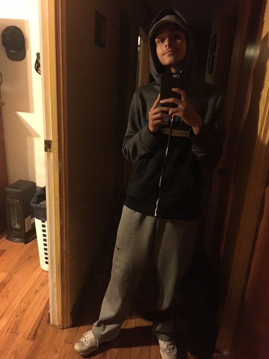 TeamRocketNight's tweet photo. Ya boy back from #SquidStorm2017 π it was a blast tbh and I'd love to do it again next year sometime soon https://t.co/e6atvL7KXZ