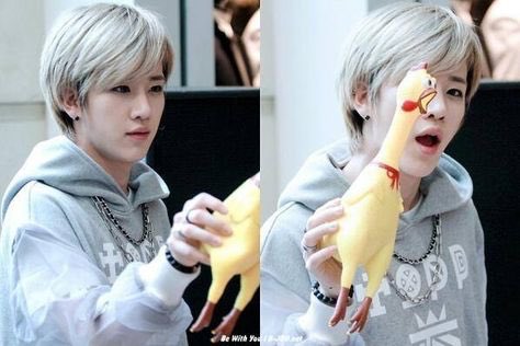 kbjdoingthings's tweet image. byungjoo becoming the rubber chicken (2014)