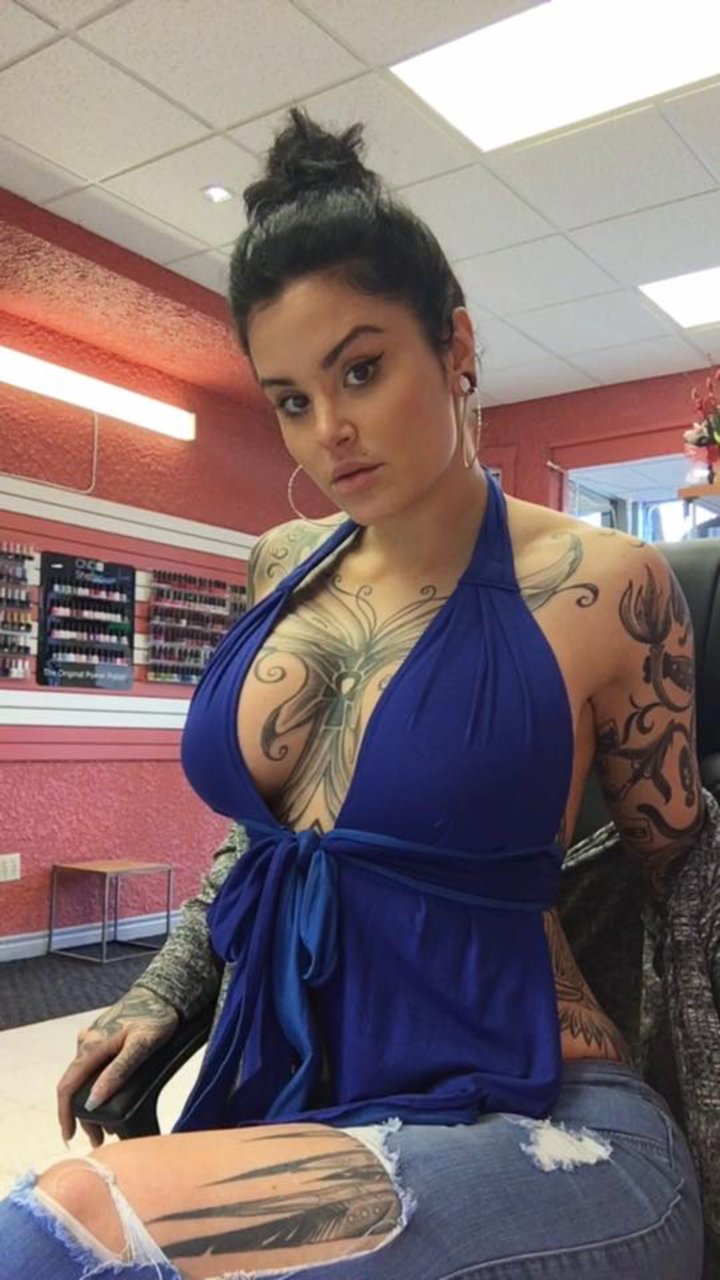 Kitten Bennett on X: My female Crush. Shes like a Tattooed goddess.😍😍😍 # karmabirdfly #tattooedmodel #tattoos t.coBRtS9VRX4B  X