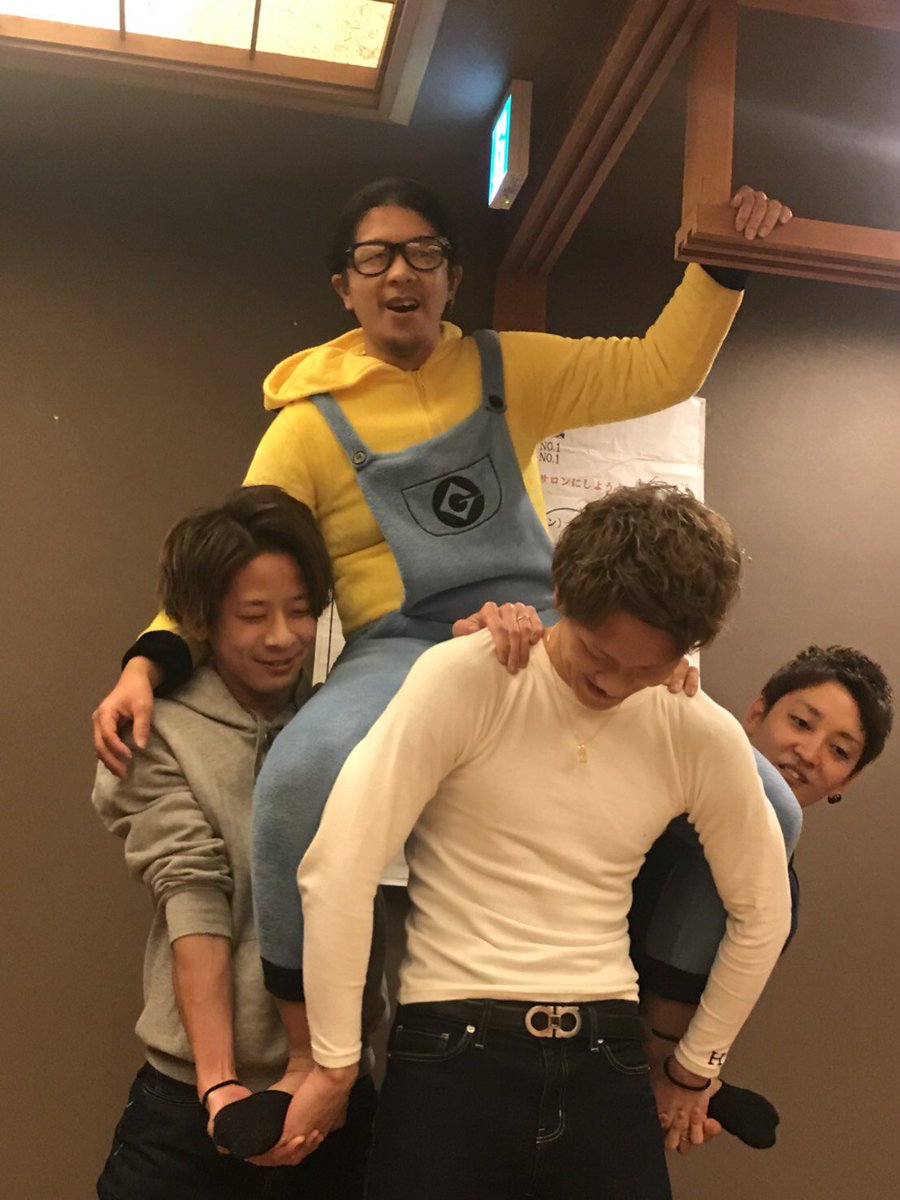 BADBOYS_group's tweet photo. バッド・ボーイズグループの決起会＆忘年会が行われました♪
およそ100名のスタッフで３番町にある白椿さんにお邪魔して行いました(´ω｀*)
皆が楽しめて、年末に向けて頑張るぞ！と一致団結できたようです(*´ω`*)
サロンで働くのも全力で楽しむ♪
みんなの集まり事も全力で楽しむ♪ https://t.co/RLi4fAh3vh