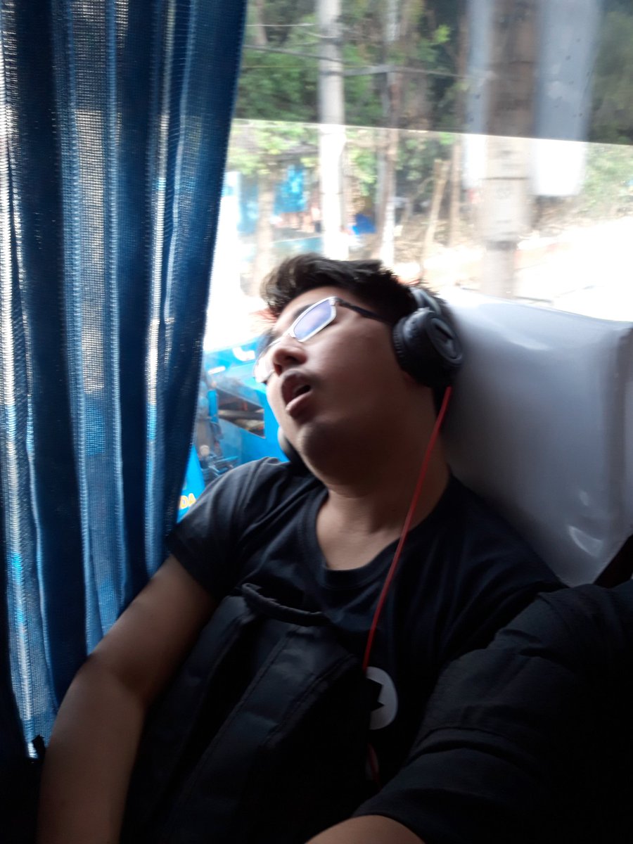 hoTristan28's tweet image. Yung Monday pa lang perong parang friday na dahil sa pagod... #starturweek #extendedweekend