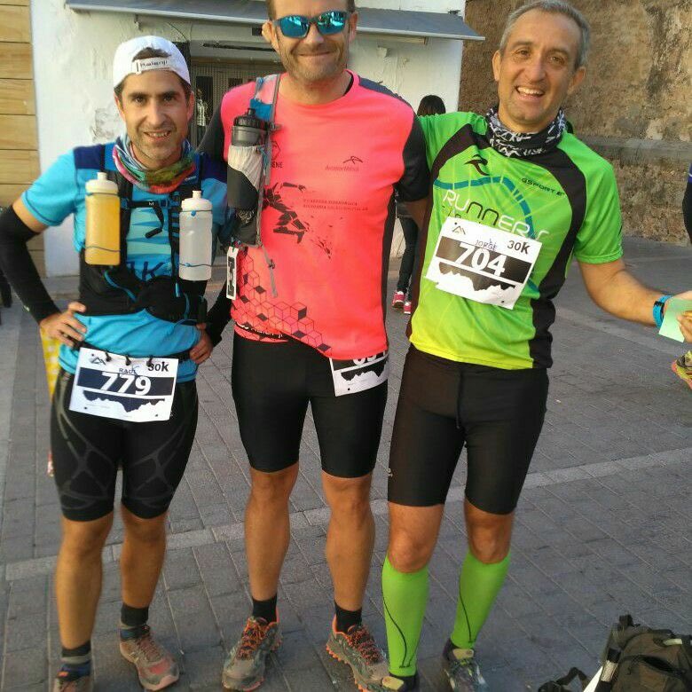 CLUB_RRT's tweet photo. Aunque @miguelgiron1975 cayó de la convocatoria x problemas médicos @JorgeAl02427304 nos representó en @TrailMontanejos #TDM30K #ComoCabras https://t.co/ZqW4k25J4x