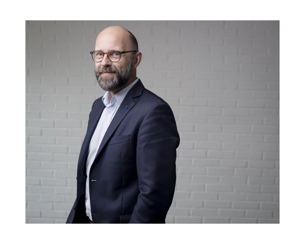 fredfougerat's tweet photo. [DirCom du Mois] – Retrouvez mon #interview #communication de novembre sur le #Blogducommunicant 2.0 via @olivcim 
➡ https://t.co/uUNK0EFaM8 https://t.co/7uwwumPeVF