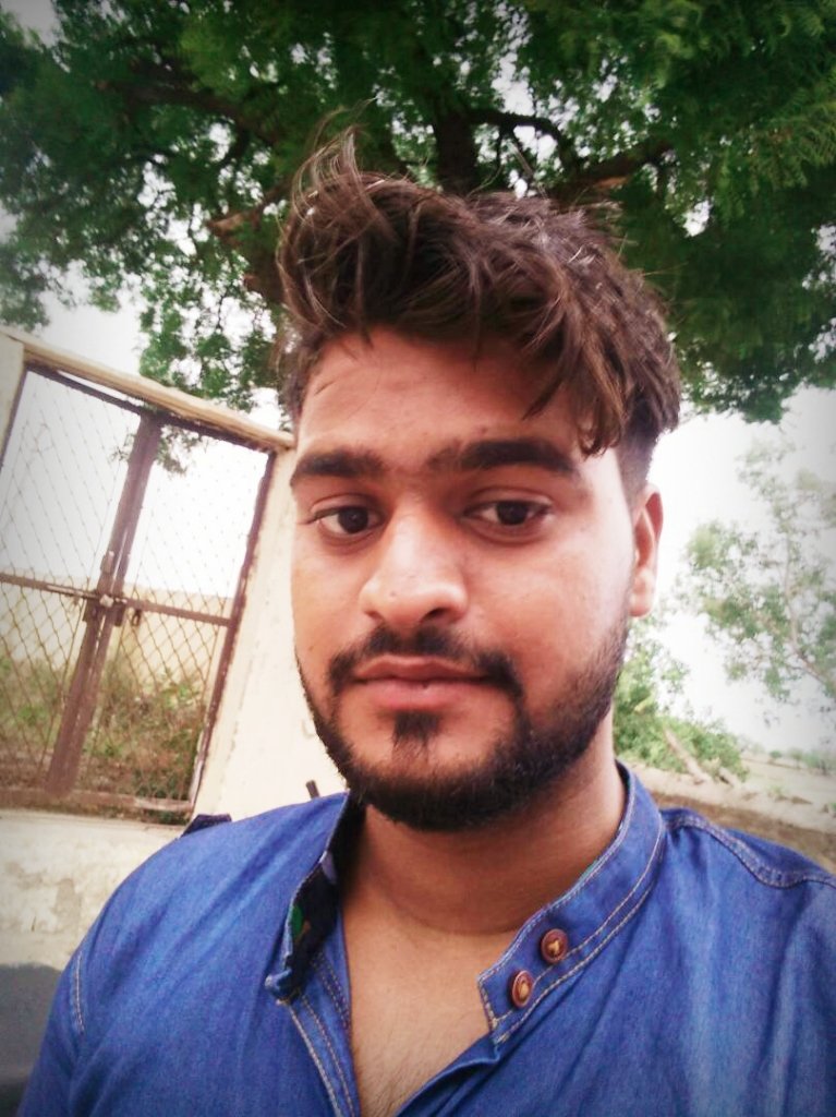 toshib_mirza's tweet image. Feedings silly