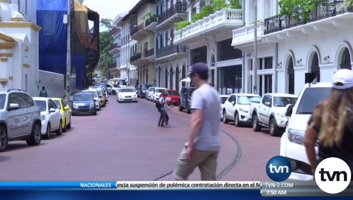 tvnnoticias's tweet photo. El alcalde de Panamá @BlandonJose considera que las oficinas públicas deben salir del Casco Antiguo ¿estás de acuerdo? https://t.co/1LRH7hxfuF