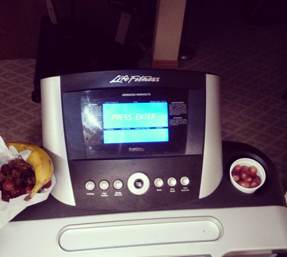 Treadmillrepair's tweet photo. My morning workout snacks.
#eathealthy #workout #homegymlife  #itsthatsimple #techmotionusa #wilitalube https://t.co/zDpQAoK38G