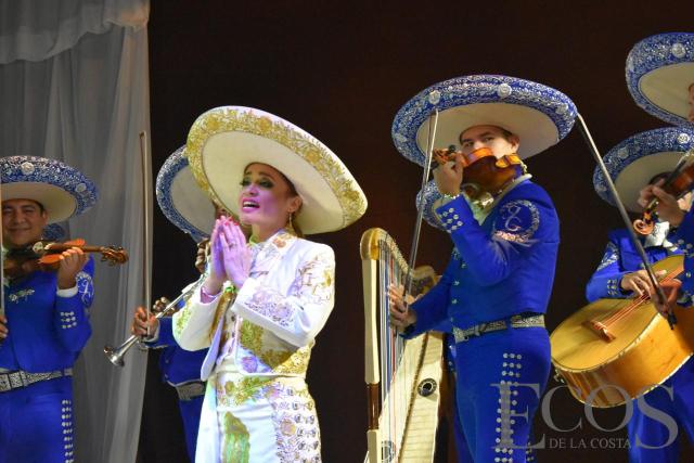 EcosCosta's tweet photo. Edith Encalada graba el videoclip del tema "El farsante" - https://t.co/md4vHvdAam https://t.co/EklcZIpP6H