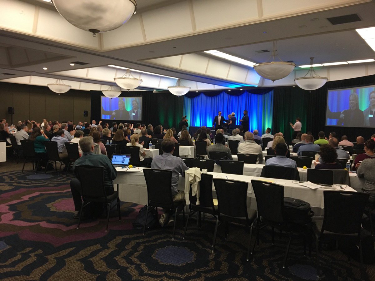 InsAgentApp's tweet photo. We attended the UPP event in San Diego. Everyone was getting pumped to meet new goal set while at the Unstoppable Profit Producer! #IAapp https://t.co/E4qayug3HR