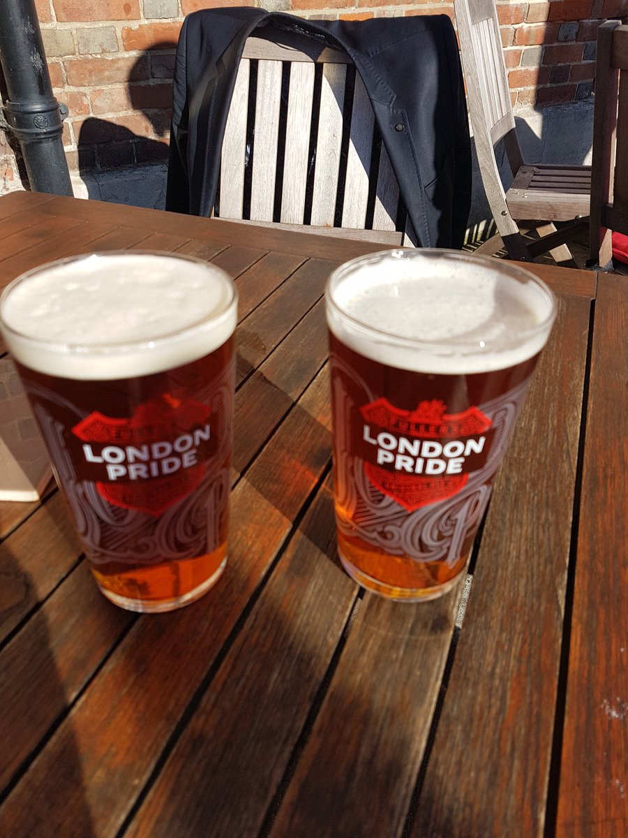 Oldcustomshouse's tweet photo. CRACKING MONDAY AL FRESCO LUNCH!!!! https://t.co/FtDEr3g75h
