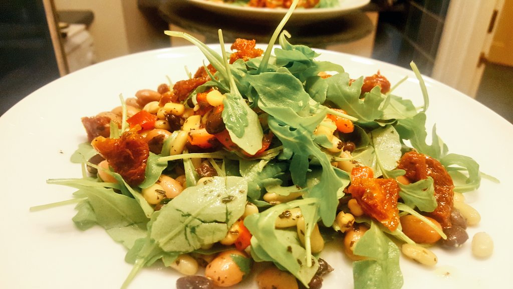 inigowindsor's tweet photo. Our #vegan #catering option got the thumbs up from the client! 👍🌱 Contact us for #meetingspace in #Windsor. | 01753 830830 https://t.co/Kxvtx03gCb