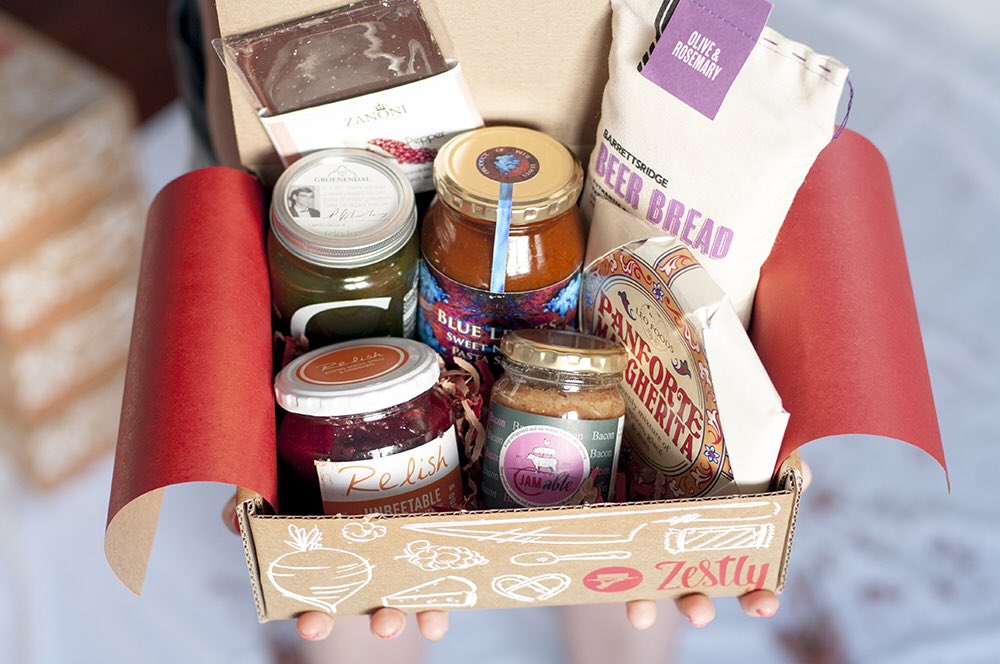 ZestlyBox's tweet photo. 49 days till Christmas 🎄 We have your gifting sorted 📦 🎁 🎅🏻 Contact us today! #zestly #gifting #capetown https://t.co/huHlOLMLQW