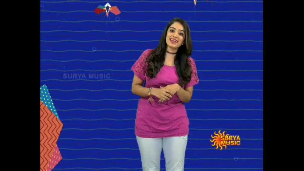 diyavjfan's tweet photo. Good evening diya😍❤ @vj_diya #BeautifulInPink💖 #YouAndMe #SuryaMusic #5PM🕔 

Beauty Queen❤❤❤ https://t.co/RHTem3yTcA