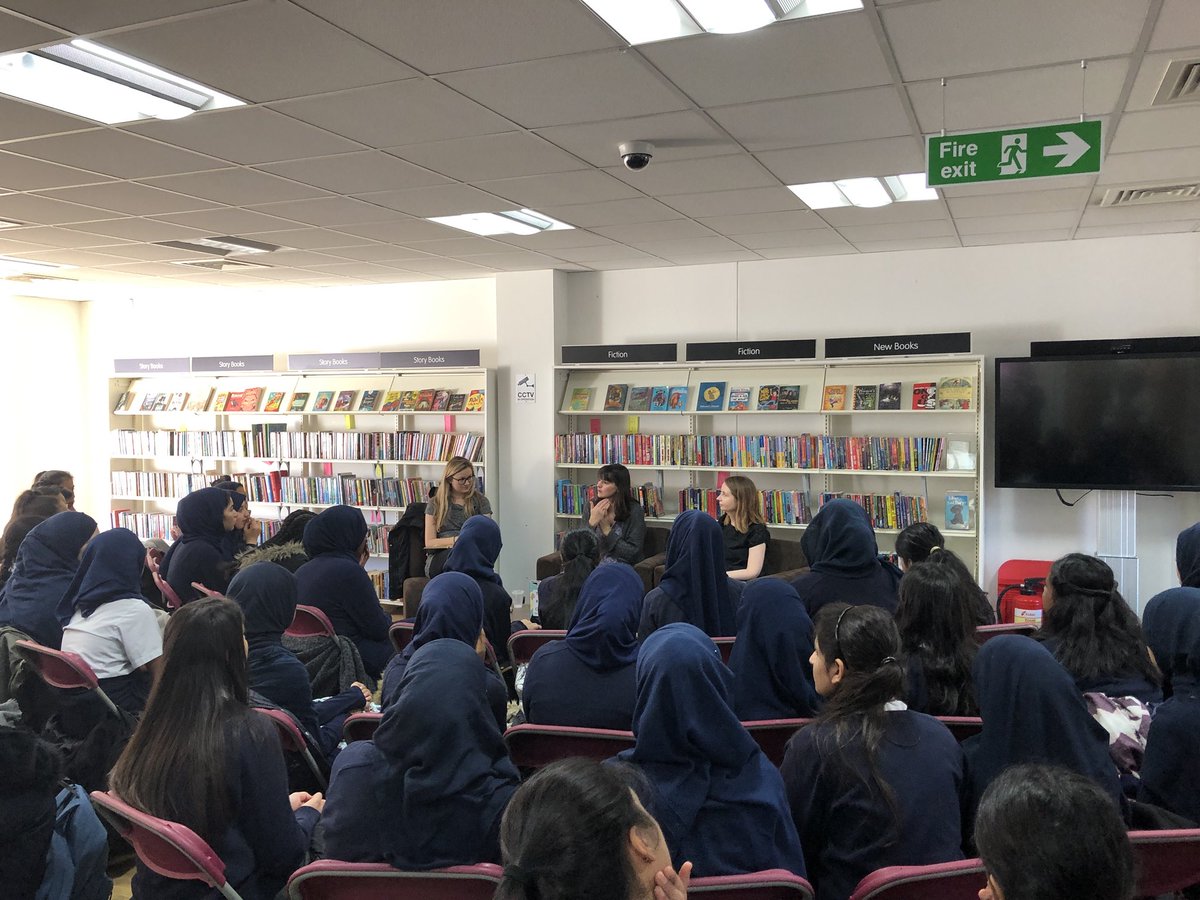 PlashetSchool's tweet photo. @NewhamWordFest Thank you so much for letting our Y9 girls meet Catherine Barter and Sally Nicholls. #Reading #Plashet #ManorParkLibrary https://t.co/dnWktYfds8