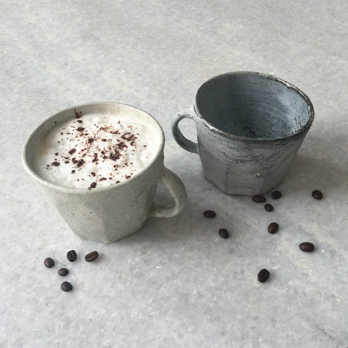 It's November and your Monday morning coffee deserves a special vessel! yourartisans.com/Akiko-Hirai/Pr…
#AkikoHirai #MondayMornings #CoffeeLove