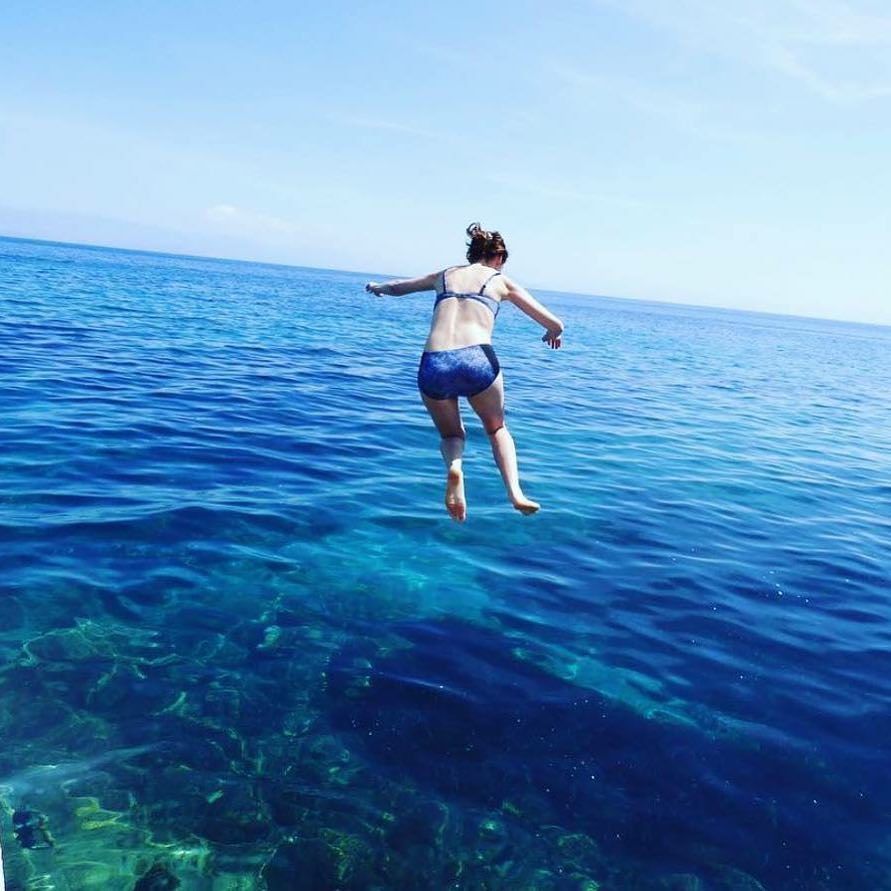 Spreading_Aloha's tweet photo. We often call ourselves the fun-loving ocean people and this sums it up from one of our lovely followers #spreadin… https://t.co/fbTuyl6G5S https://t.co/24vgFem7mX
