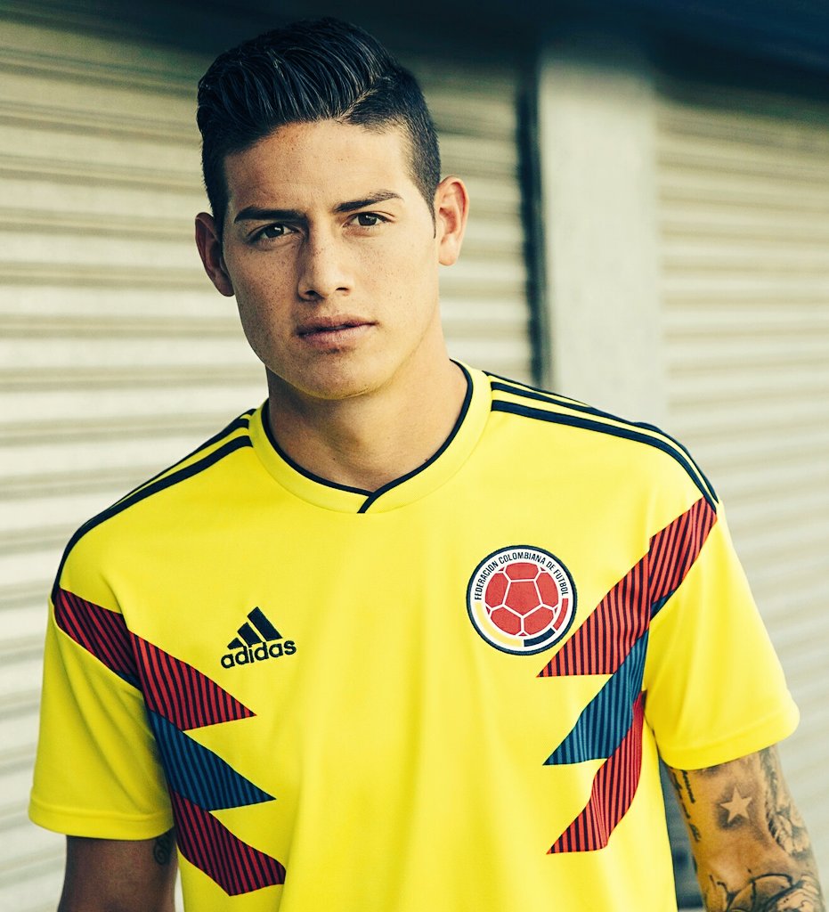 10GOLD_'s tweet photo. La energía del país @jamesdrodriguez @10GOLD_ ENERGY #EsPoder ⚡ https://t.co/7kQ2ft7wCb