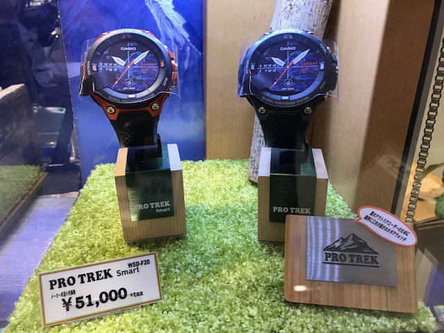 ISGgreen's tweet photo. 【#福岡店】
しばらく、メーカー欠品が続いておりました大人気商品、「#プロトレックスマート ＃WSDF20 」2色ともごく少量ですが入荷しております。お早めに！！

#casio #カシオ #プロトレック #天神ビブレ #石井スポーツ福岡店 #スマートウォッチ https://t.co/529LH8zpM5