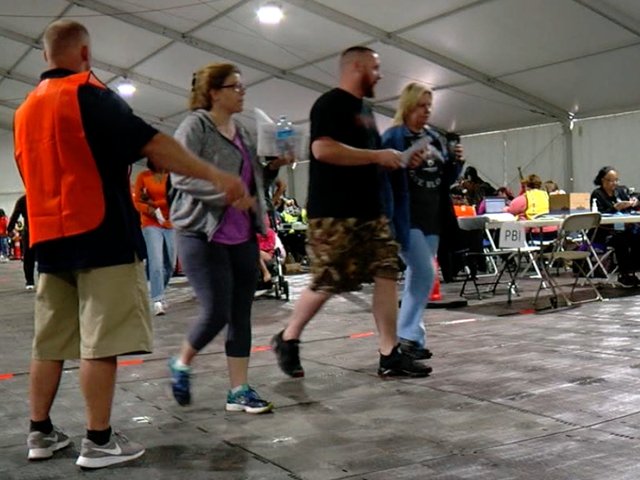 MaryStringini's tweet photo. Thousands at Pasco County Fairgrounds for Hurricane Irma D-SNAP food assistance program. #Irma #SNAP #DisasterSNAP https://t.co/aMlHovIDIL https://t.co/8VvYx0Z0ox