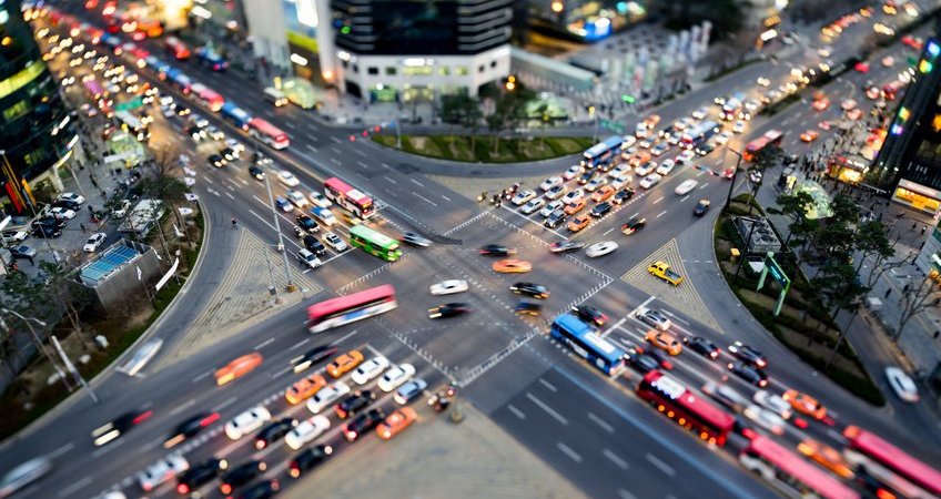 coursier_fr's tweet photo. #ecommerce : la guerre se joue désormais sur la capacité à livrer dans la journée ➡️ https://t.co/Z8PxBp16N5 #livraison #Dernierkm #coursier https://t.co/vFx3qjPwLM