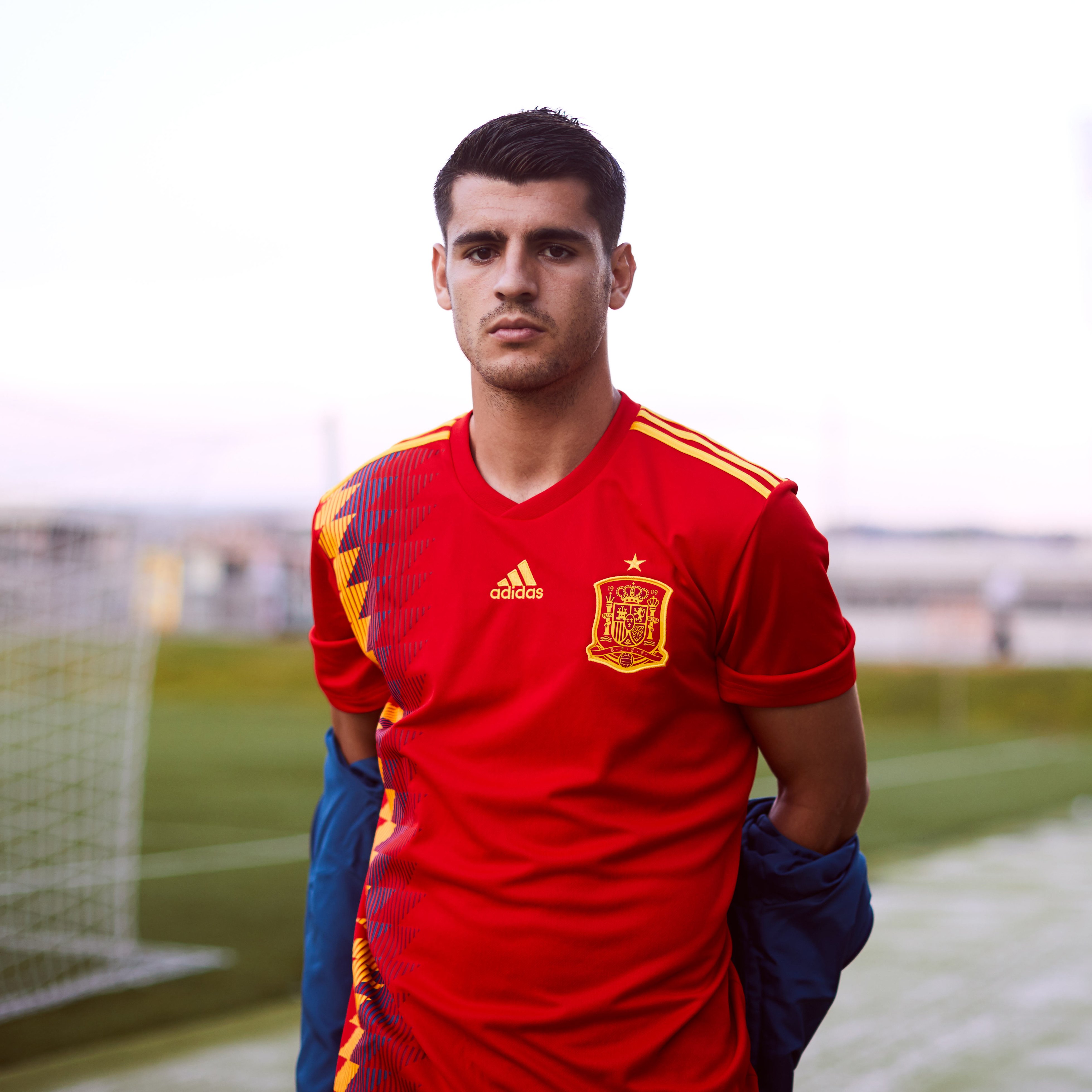 Selección Española de Fútbol on Twitter: "The road to 🏆 begins! Our 2018 FIFA World Cup Home jersey by @adidasfootball Get yours here! 👉🏻 https://t.co/d2E24cjPbW #HereToCreate https://t.co/vU5FEzOQhX" / Twitter