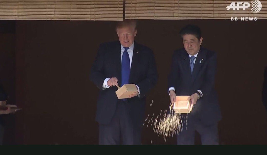 dekashoko's tweet photo. there is so much to criticise trump for, stop manufacturing fake bullshit. https://t.co/mKjytXf9WW